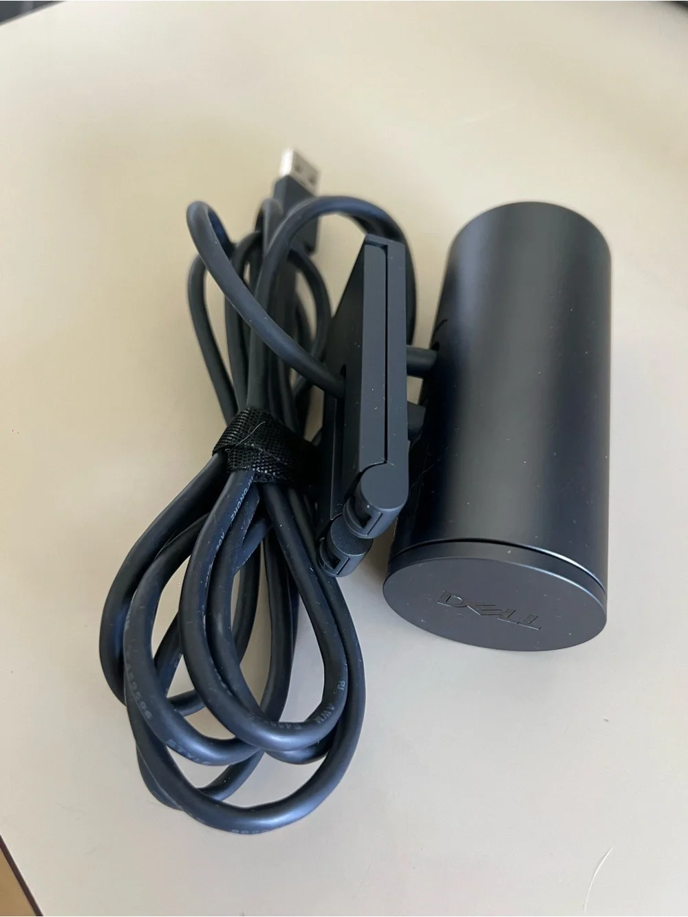 Dell 4K Webcam with Black Circular Glass Lens